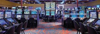 Người chơi Việt Nam thư giãn với Bingo trực tuyến q88 trên điện thoại